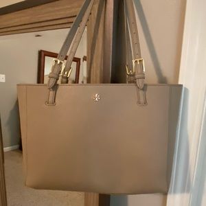Tory Burch small Emerson buckle tote